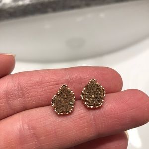Kendra Scott earrings rose gold.
